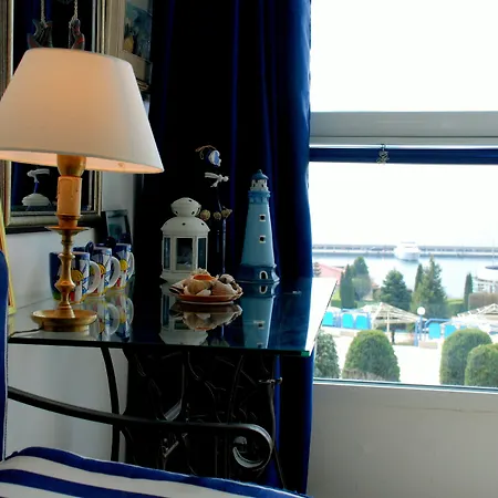 Baratero Marina 아파트