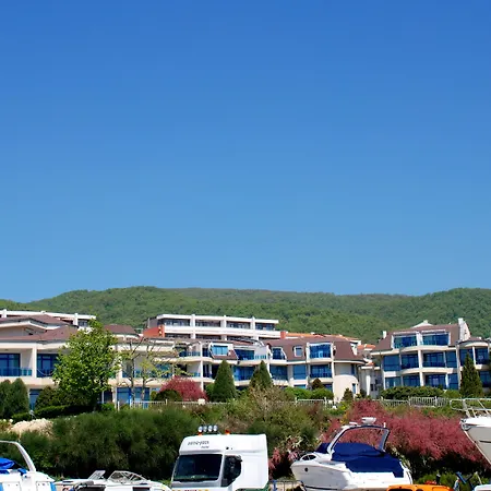 Baratero Marina 아파트